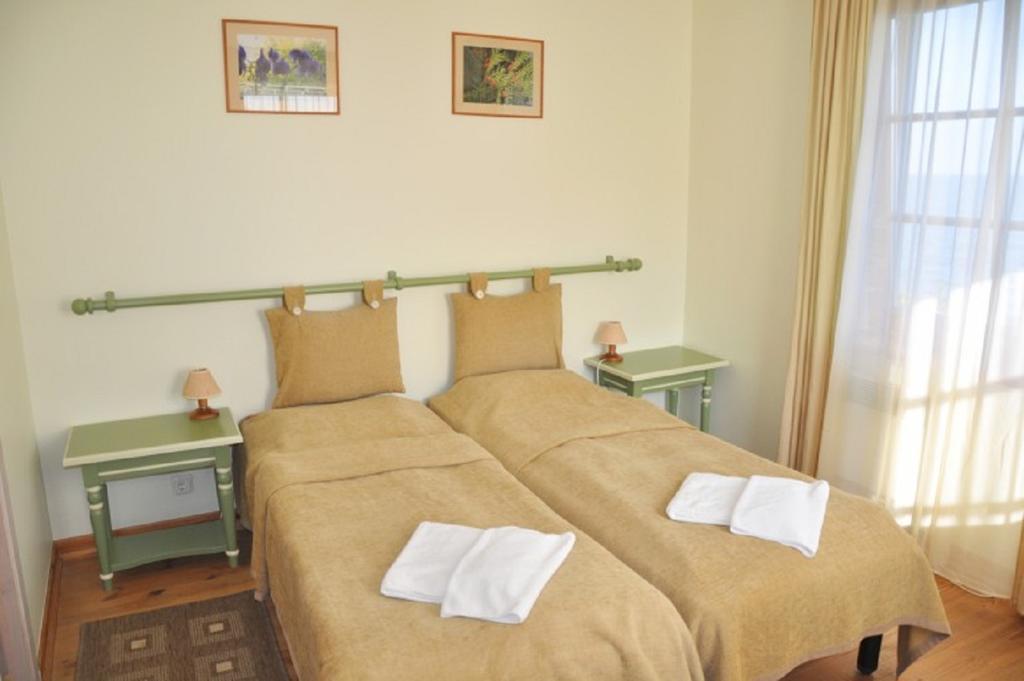 Nidos Banga Hotel Exterior photo